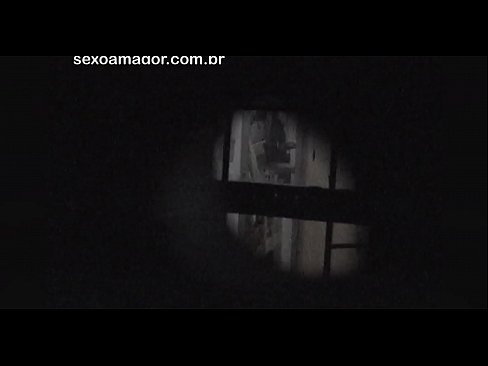 ❤️ Блондинку тайно снимает на видео соседский вуайерист, спрятанный за полыми кирпичами ❤❌ Супер секс на нашем сайте redpornpictures.ru ☑